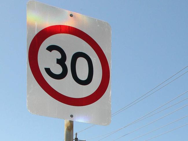 The new 30km/h speed limit signs which have just gone up in Hedges Ave at Mermaid Beach Hedges ave Resident Mr Ben Haffenden Ph 0488236236 . Picture Mike Batterham