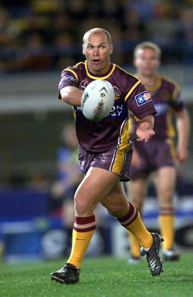 Allan Langer would get a 2002 Broncos swan song.