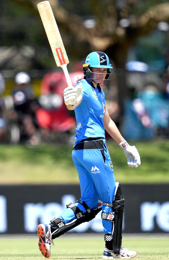 Tahlia McGrath salutes the crowd after reaching her half century. Picture: Getty Images