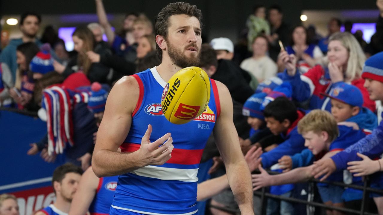 AFL 2024: Western Bulldogs captain Marcus Bontempelli injury and ...