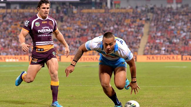 Sami scores one of his tries at Suncorp Stadium. (Bradley Kanaris/Getty Images)