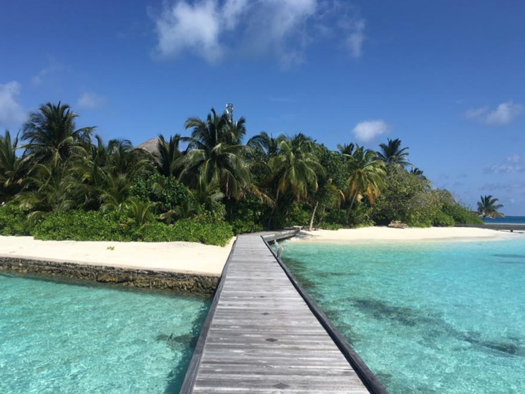 Jennifer Hawkins and husband Jake Wall share a series of breathtaking snaps from their stay at PER AQUUM Huvafen Fushi Maldives. Picture: Facebook