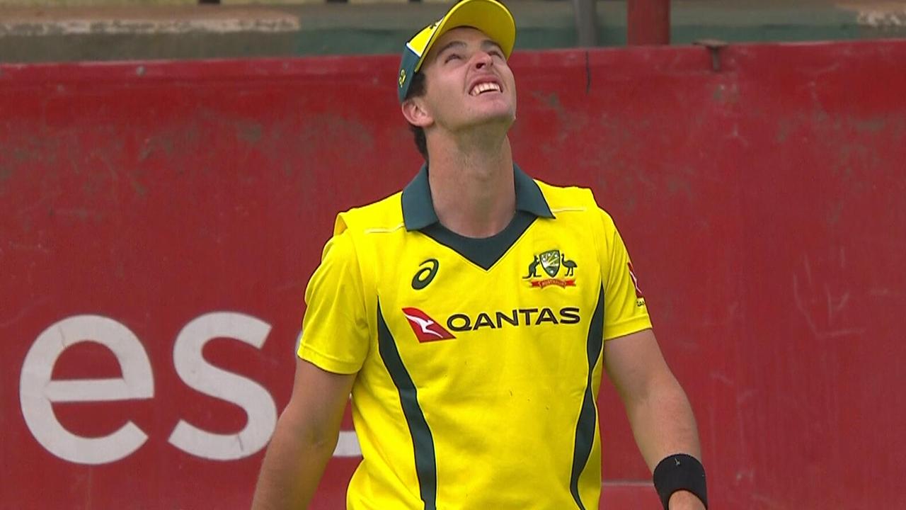 Jack Wildermuth spilt a catch to grant Hamilton Masakadza a fortunate life.