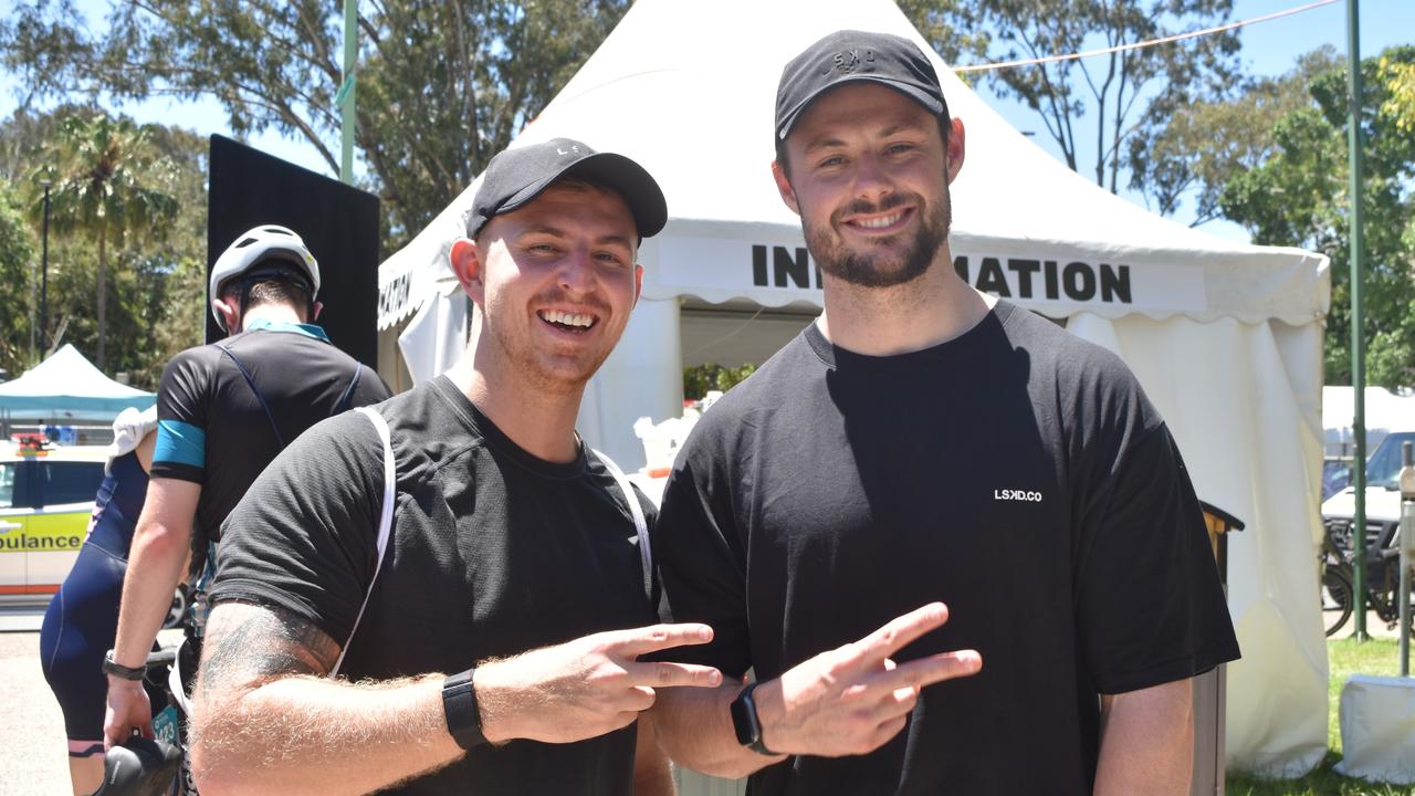 Logan McNally and Dylan Osbourne at the Garmin Noosa Triathlon on October 30, 2022. Picture: Sam Turner