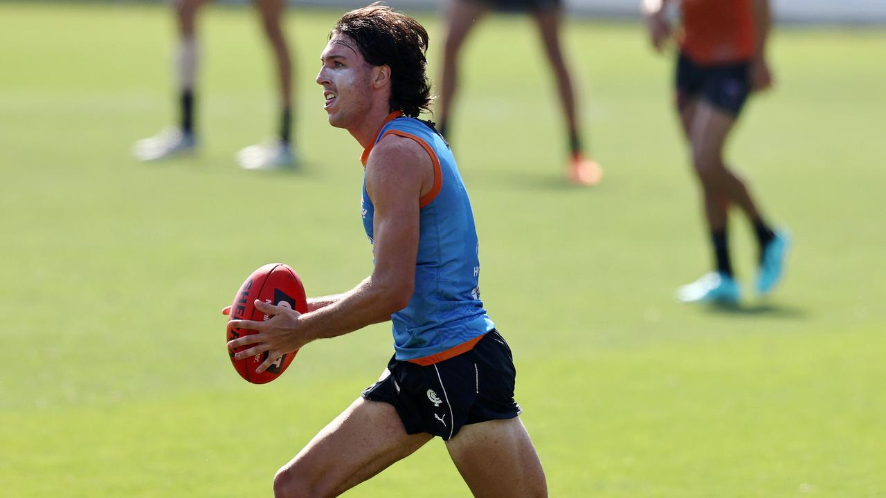 Carlton outside midfielder Oliver Hollands is more likely to see early action than a young ruckman. Picture: Michael Klein