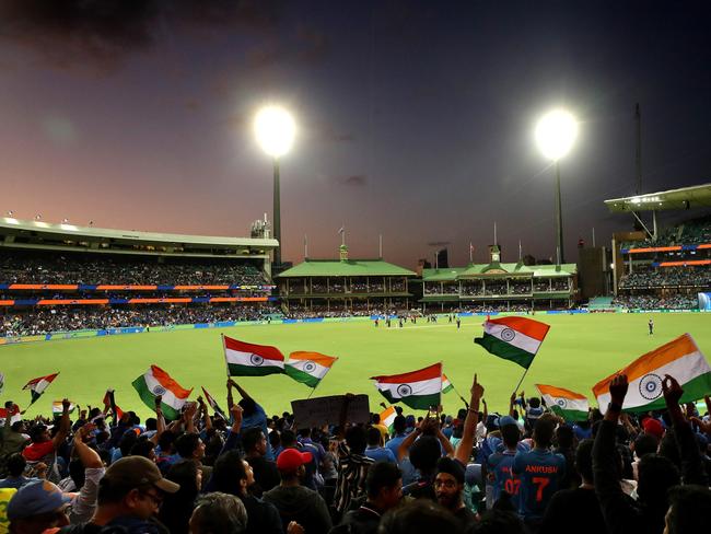 Full crowd back in for the first time since the Covid restrictions began during the T20 International between Australia and India at the SCG. Picture. Phil Hillyard