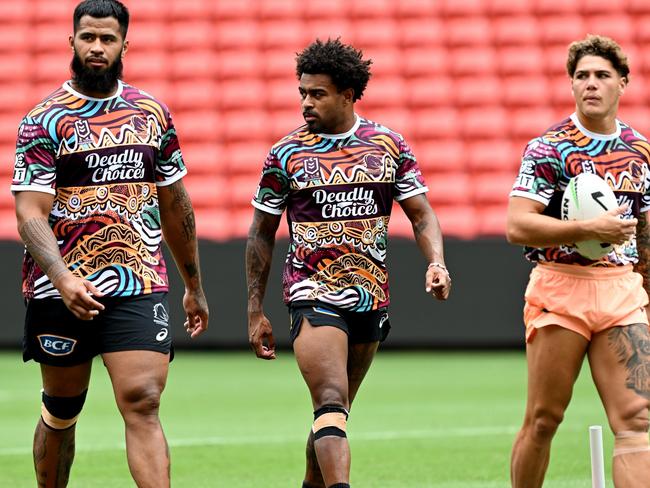 BRISBANE, AUSTRALIA - MARCH 11: (L-R) Payne Haas, Ezra Mam and Reece Walsh are seen during a Brisbane Broncos NRL training session at Suncorp Stadium on March 11, 2024 in Brisbane, Australia. (Photo by Bradley Kanaris/Getty Images)