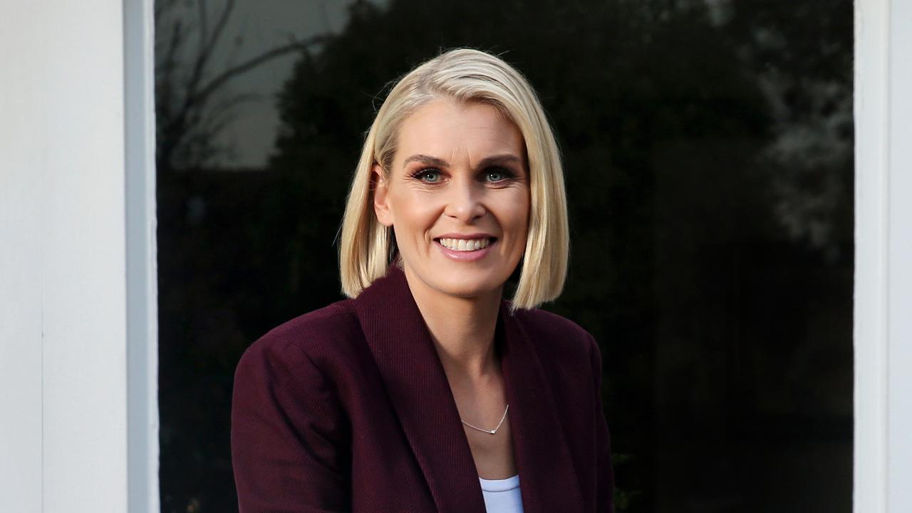 Sarah jones on sale fox footy