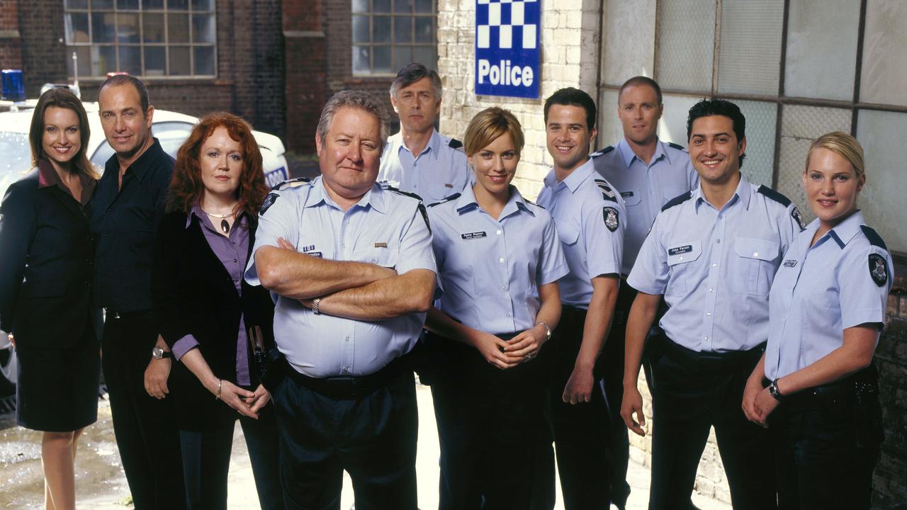 Cast of Blue Heelers.