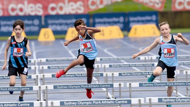 Noah van Dyk won his hurdles heat at the NSW Little Athletics State Championships.