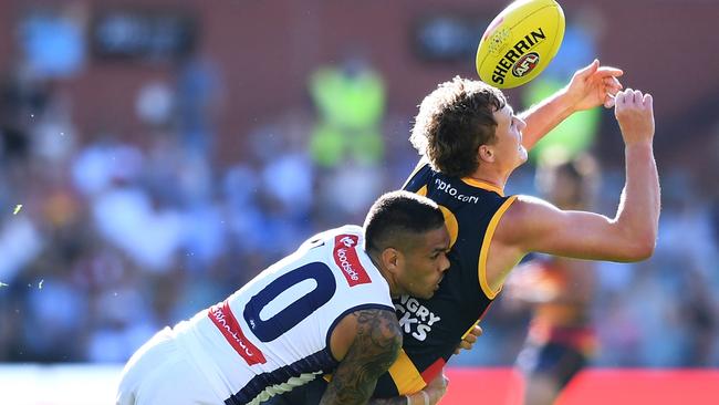 Michael Walters stops Jordan Dawson in his tracks. Picture: Mark Brake/Getty Images