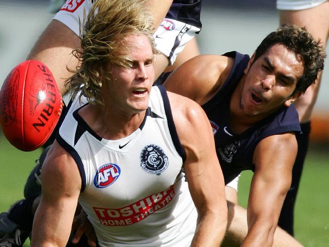 Teague (L) and Betts (R) played 24 games together at Carlton.