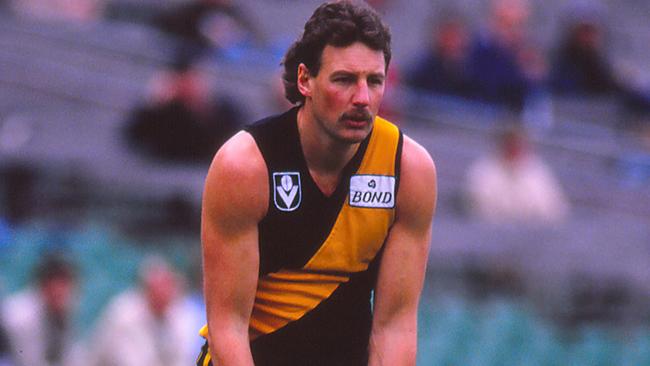 MELBOURNE, AUSTRALIA: Michael Roach of the Richmond Tigers kicks during a VFL match in Melbourne, Australia. (Photo by Getty Images)