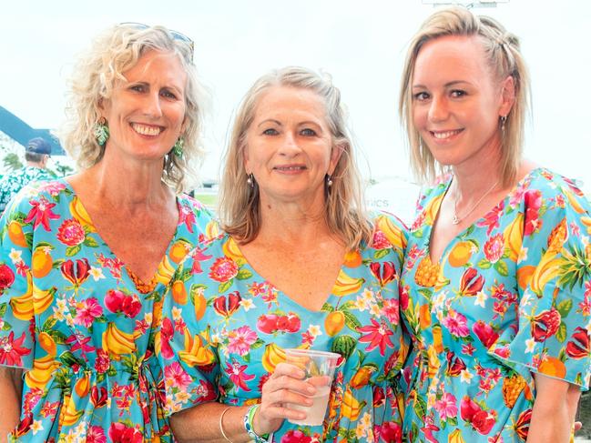 75+ FACES: Mackay’s Christmas race day punters went for gold and bold