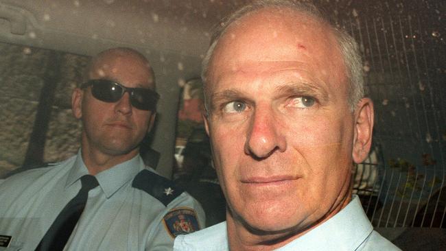 Arthur Stanley “Neddy” Smith leaving Darlinghurst courts, after being found not guilty of the murder of Sally Anne Huckstepp.