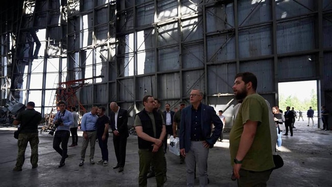 Australian Prime Minister Anthony Albanese visits war-ravaged areas of Ukraine. Picture: Facebook/Кулеба Олексій