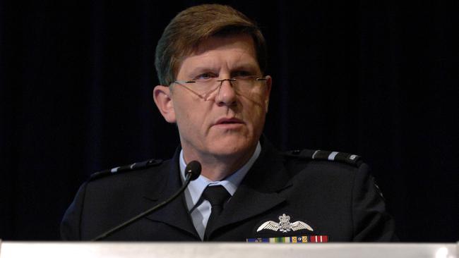 Former Air Vice Marshal John Blackburn speaks at the Safeskies 2007 conference in Canberra.