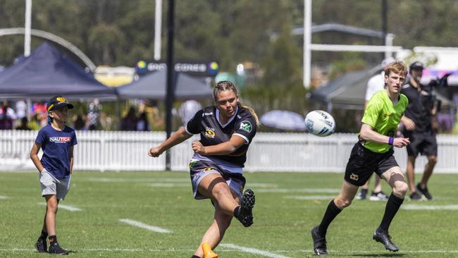 U17s girls Koori Knockout grand final, Northern United Dirawongs vs Minda Sisters. Picture: Andrea Francolini