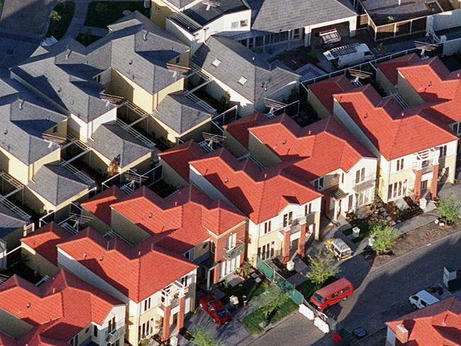 Aussies getting ripped off by banks on rate cuts