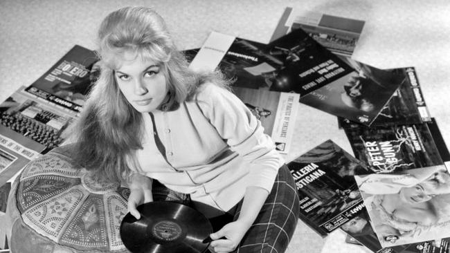 Gillian Hills in Beat Girl