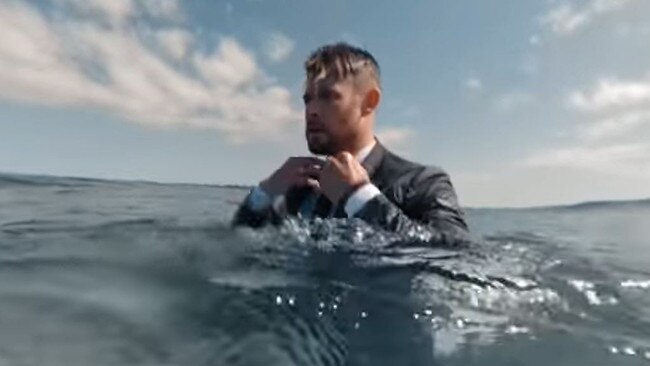 Chris Hemsworth all suited up to ride wides. Picture: YouTube - Huge Boss