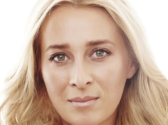 Asher Keddie and Kat Stewart in Offspring. Picture: Channel 10