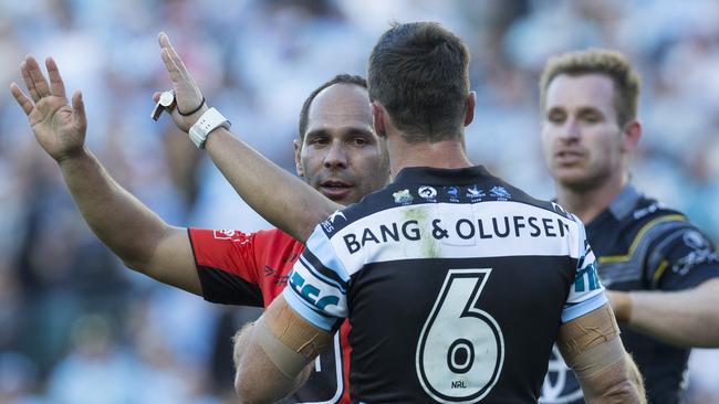 Assistant referee Ashley Klein sends James Maloney of the Sharks to the sin bin during the 2017 NRL elimination final.