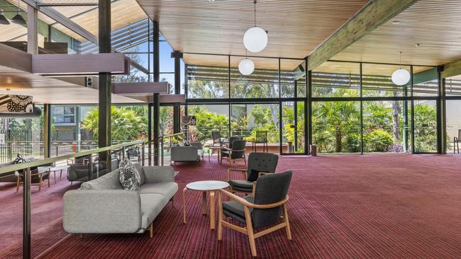 The Geelong Conference Centre in Eastern Park has sold to an Australian hotel group.