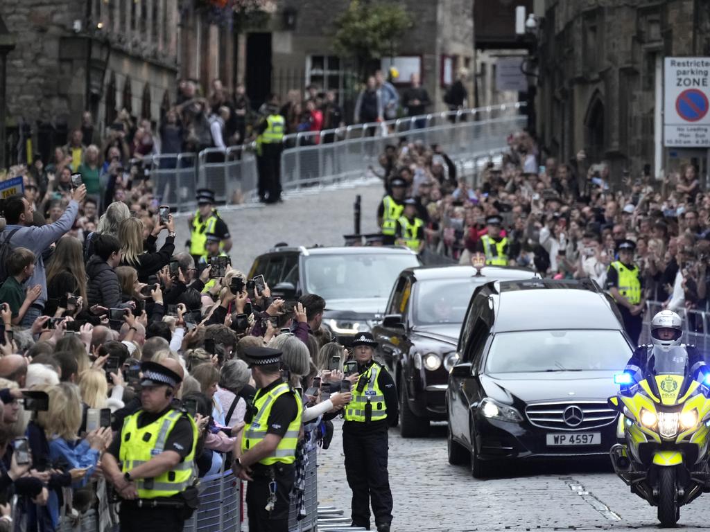 The cortege carrying the coffin of the late Queen Elizabeth II is driven through Edinburgh on its way to the Palace of Holyroodhouse. Picture: Christopher Furlong/Getty Images