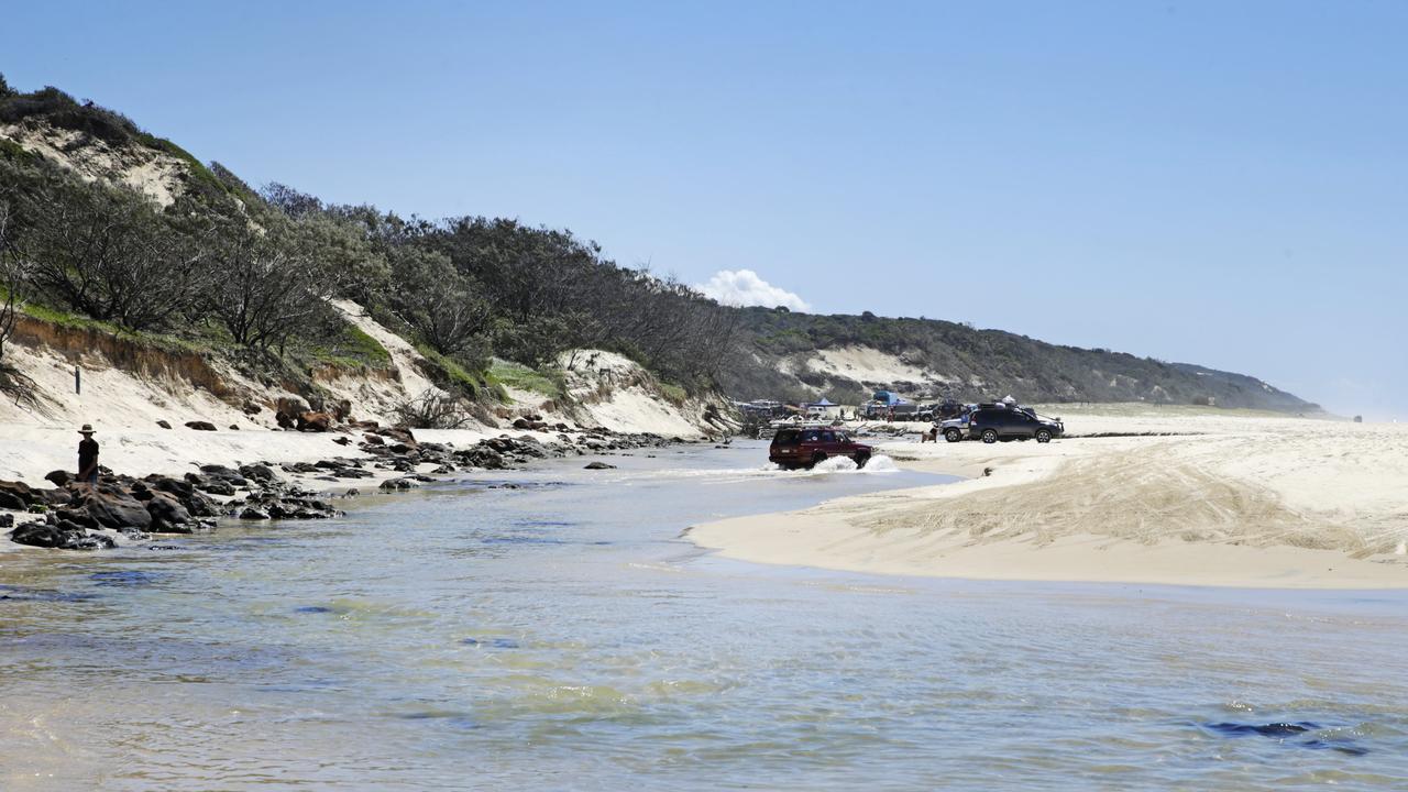 The Hazardous Surf Warning is said to stay for a few days.