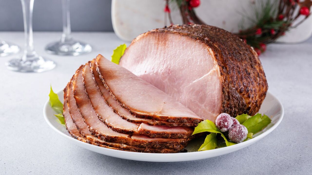 Labor focuses on ‘Christmas ham’ price in attack on supermarkets over cost-of-living