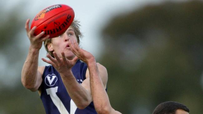 Simon Clarke representing VAFA during his career in interleague.