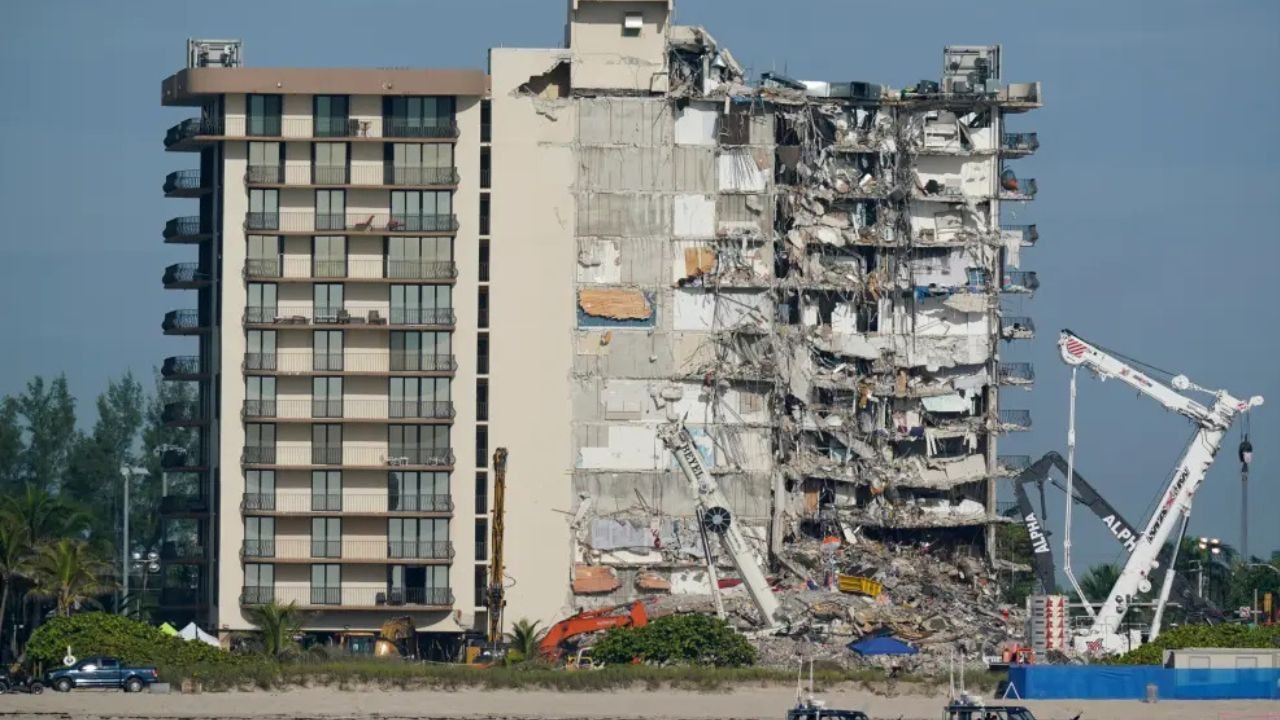 The 2021 Surfside building collapse killed 98 people. Picture: AP