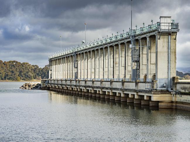 HUME DAMHume dam near AlburyPICTURED: Hume dam PICTURE: ZOE PHILLIPS