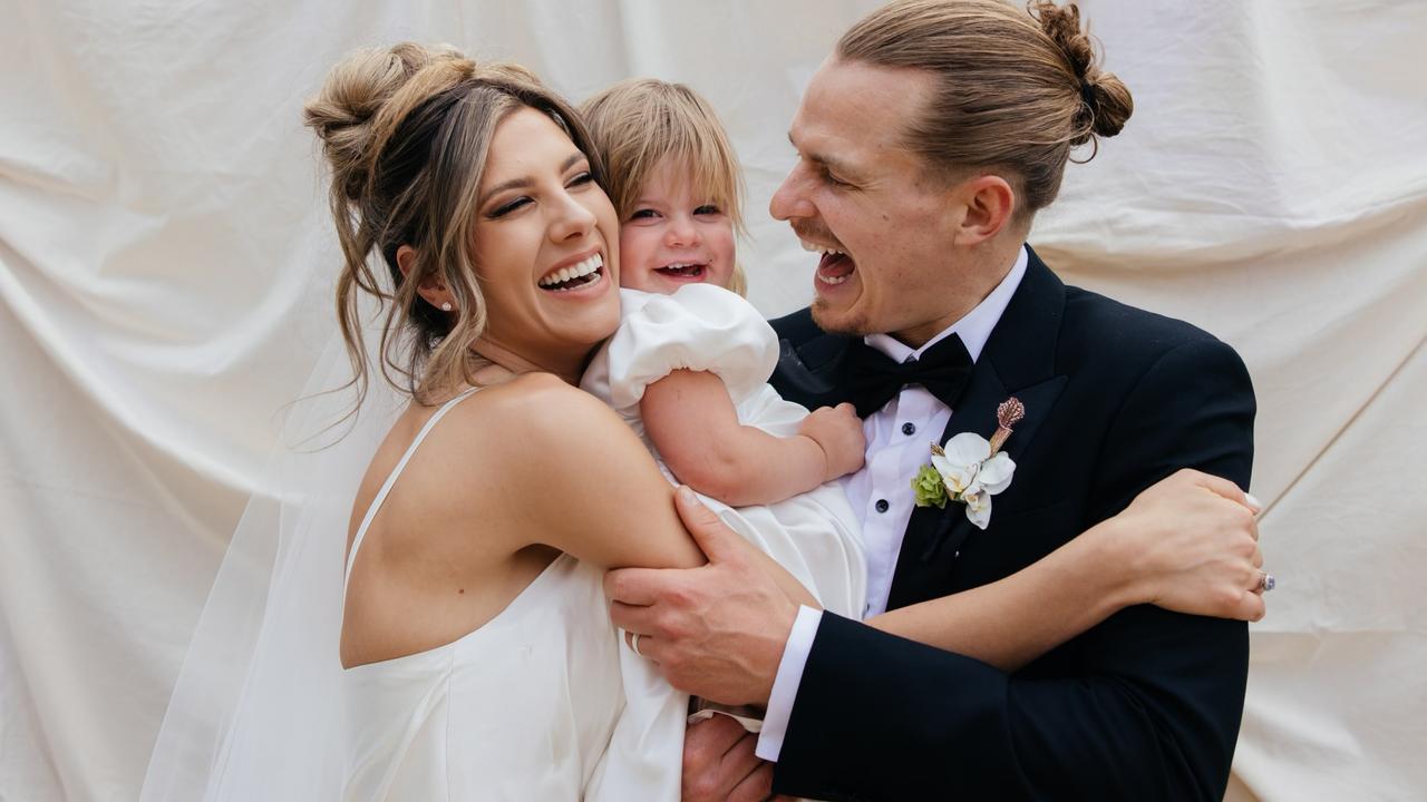 Adorable way Woody Whitelaw shared family news on air