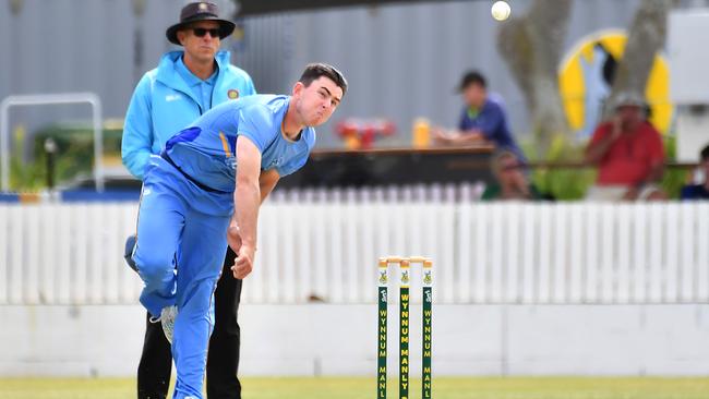 Norths bowler Noah McFadyen in action last Saturday. Picture, John Gass