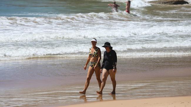 The weather may even be warm enough for a trip to the beach on Father’s Day in Sydney, Brisbane and Adelaide. Picture: NCA Newswire / Gaye Gerard