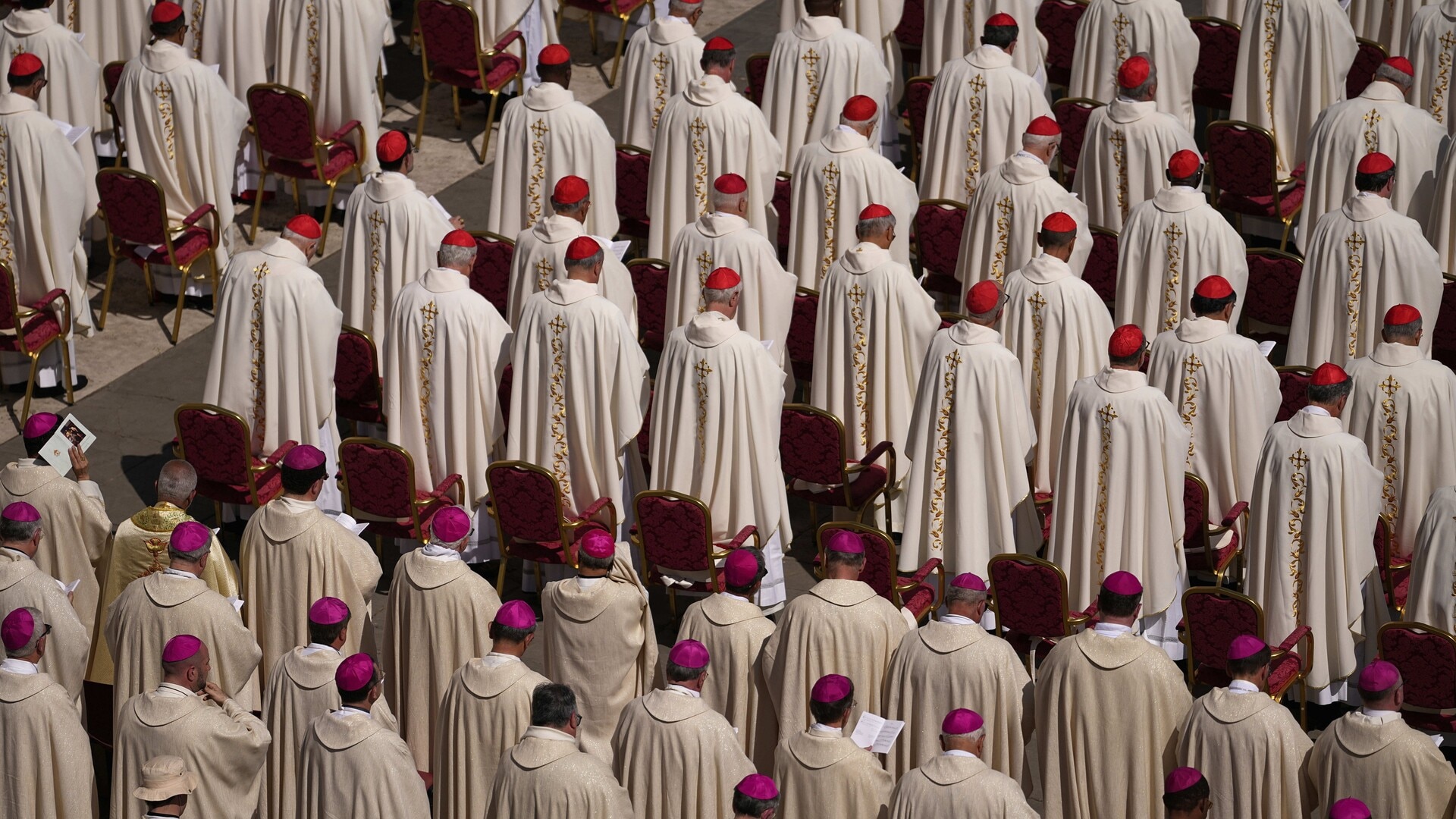 Conclave to elect new pope will begin May 7