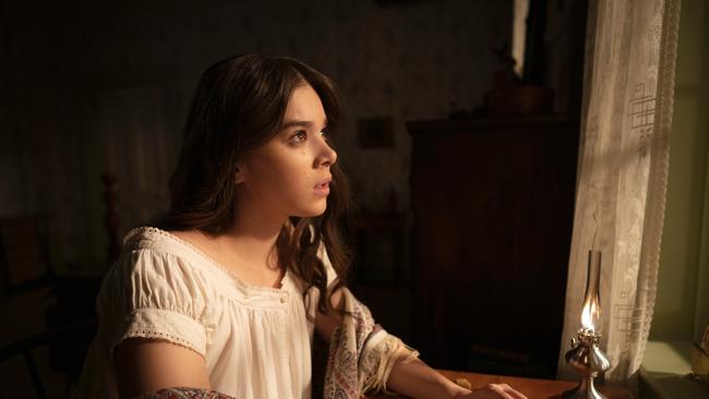 Hailee Steinfeld in season two of AppleTV+'s Dickinson. Picture: AppleTV+