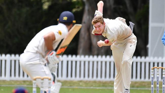 Uni bowler Matt Wilkins University Vs Valley Saturday December 3, 2022. Picture, John Gass