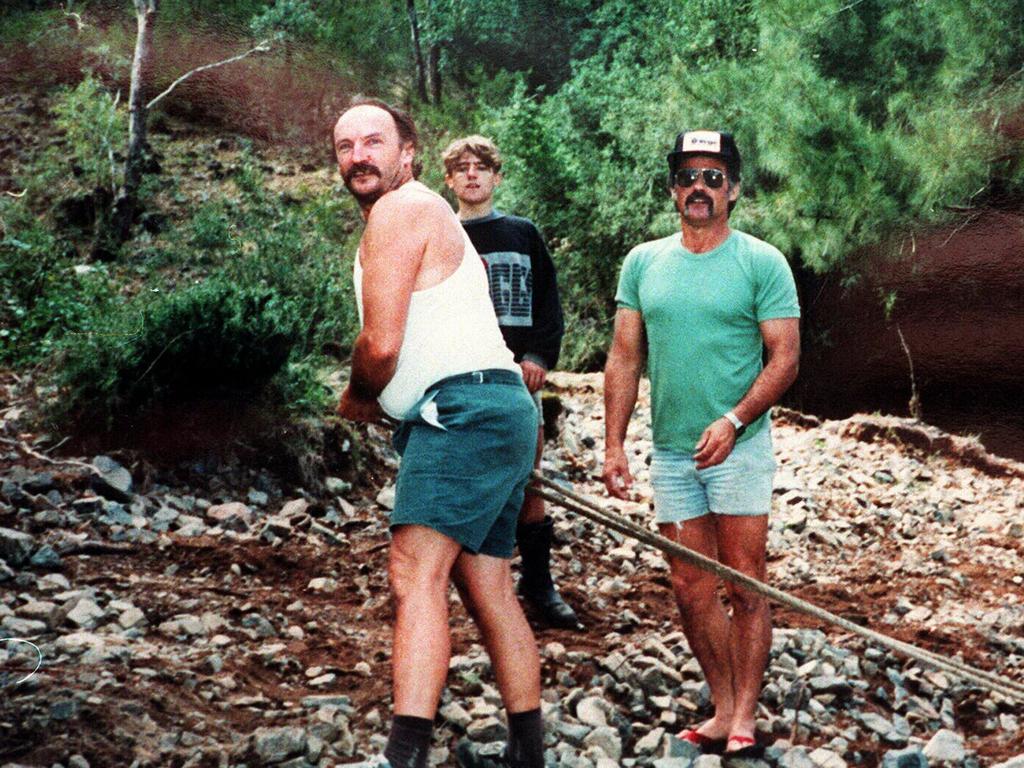 Milat (right) with his brother Bill and another relative at Wombeyan Caves in 1991.