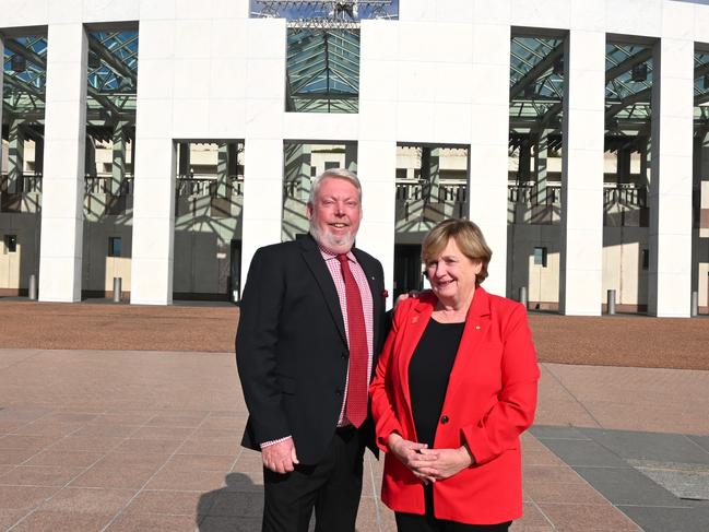 Bruce and Denise Morcombe have thrown their support behind renewed efforts to introduce a public register for child sex offenders in Queensland. In will be known as Daniel’s Law.