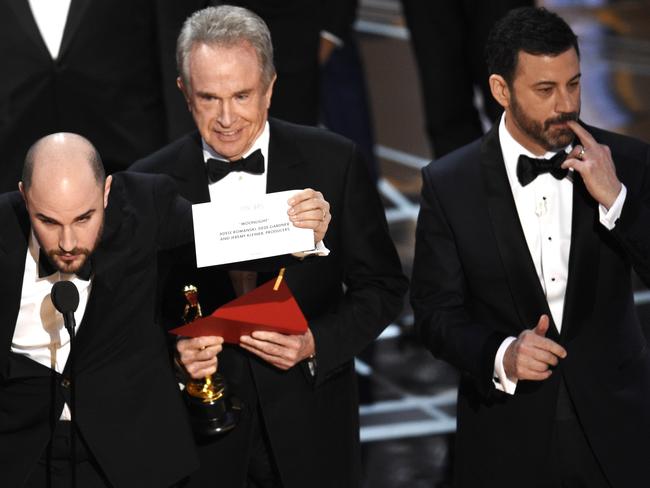 Jordan Horowitz shows the envelope revealing 