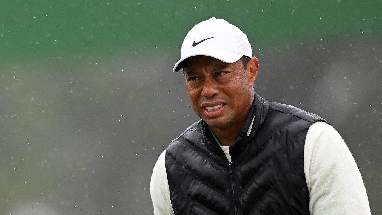 Tiger Woods’ principles cost him a billion dollars. (Photo by ROSS KINNAIRD / GETTY)