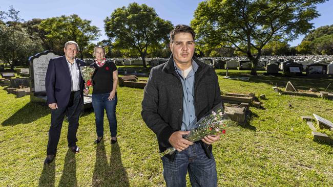 Snowy Wade, the great grandson of Abu Kassim's common law wife, Faye, with David Thomas and researcher Bec Linton where they think is Kassim's grave is at Karrakatta cemetery. Picture: Colin Murty