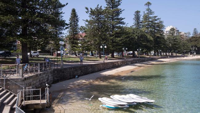 The Seabin will help to clean the water in Manly Cove. (AAP Image / Julian Andrews).