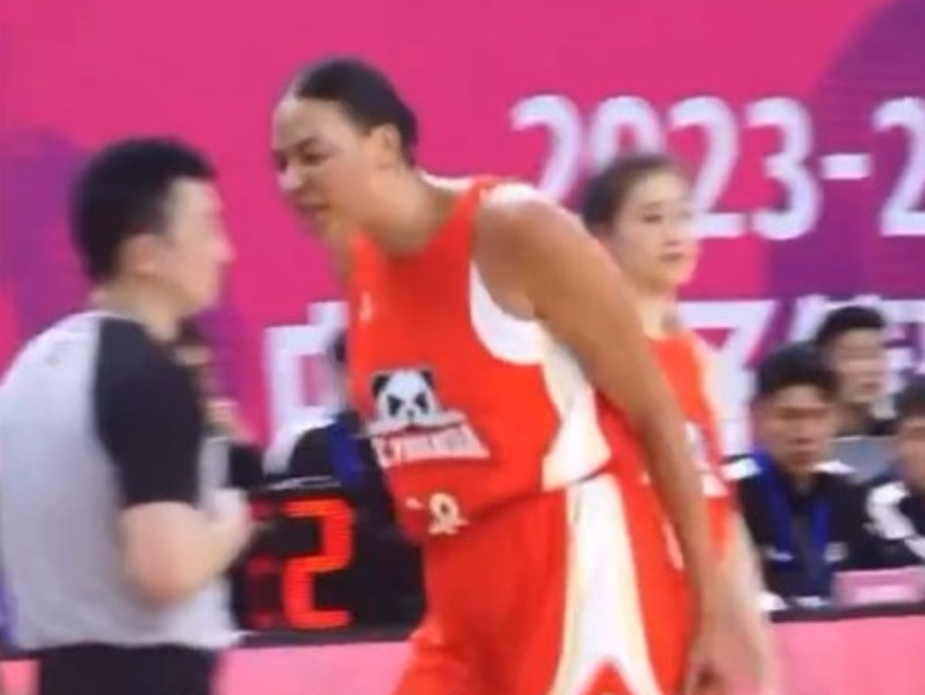 Liz Cambage ejected in Chinese League Finals after two flagrant fouls,  avoids suspension | CODE Sports