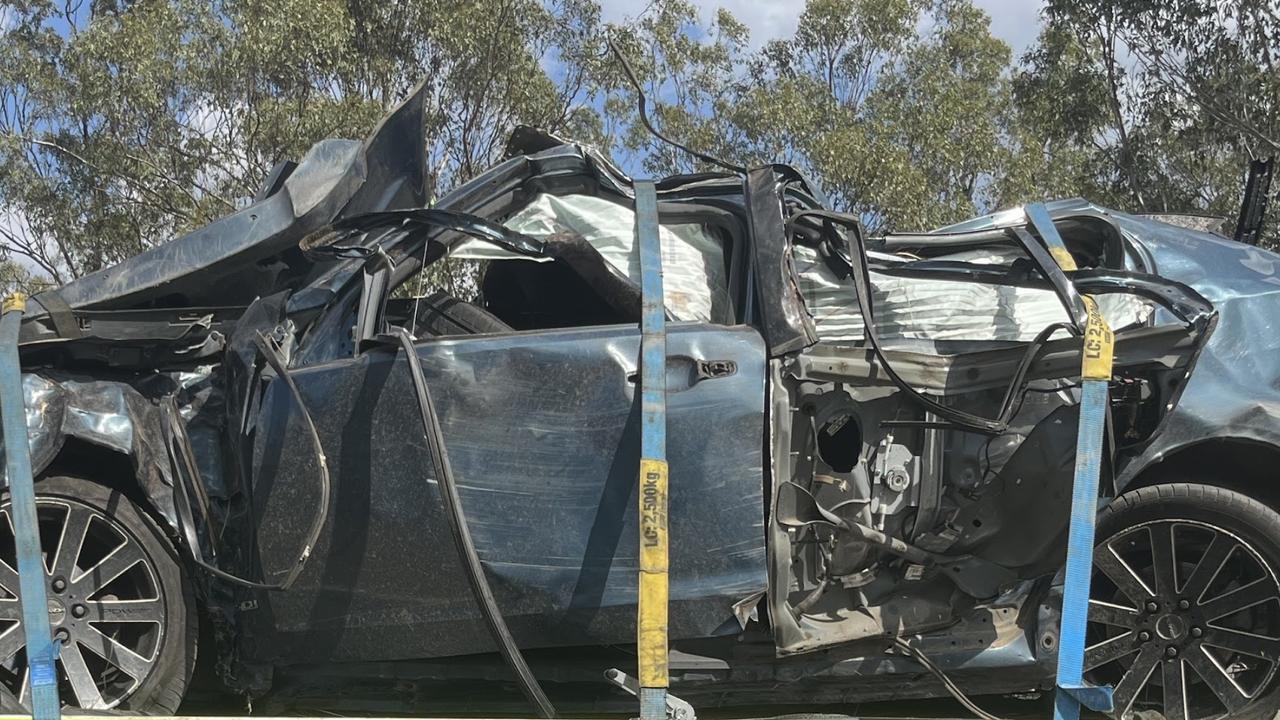 Bruce Highway fatal crash near Canoona, north of Rockhampton: Driver ...