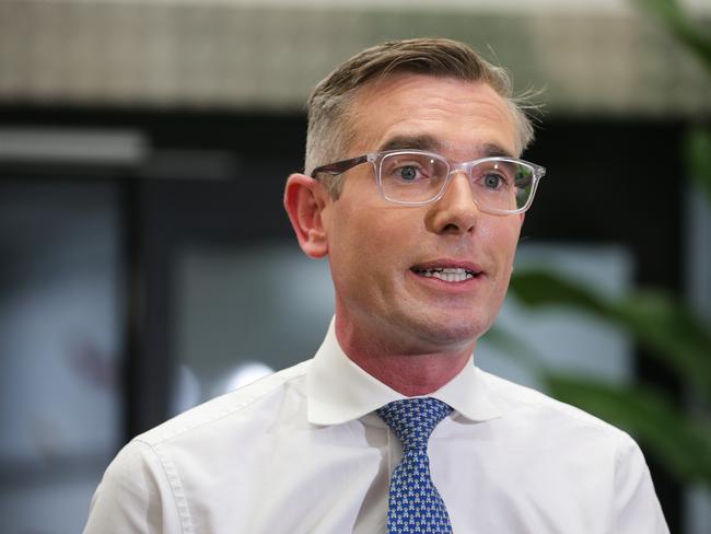 It comes after the Coalition has failed to fulfill their promise of cutting senior executive spending by 10 per cent each year. Picture: Gaye Gerard