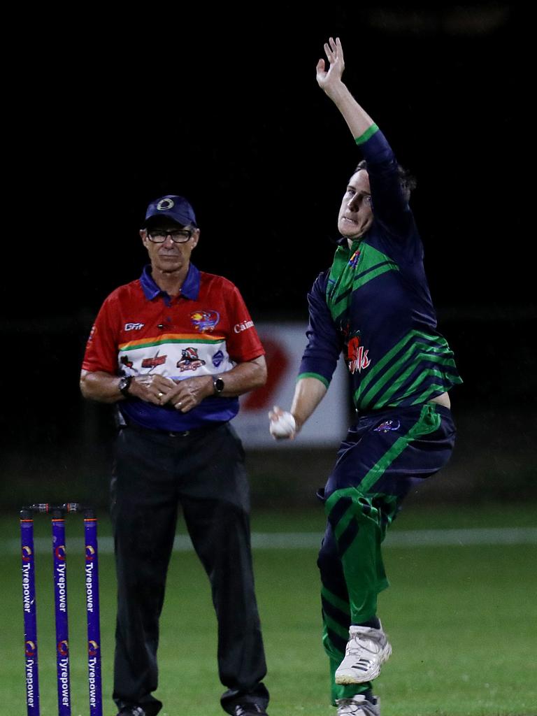 T20 Barrier Reef Big Bash: Designer First Homes Dare Devils v Halpin Hurricanes at Griffiths Park. Dare Devils' Luke Corlis. Picture: Stewart McLean